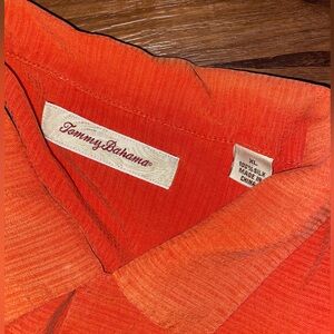 Tommy Bahama Relax 100 % Silk Hawaiian Shirt Size Men's XL, Coral / Orange